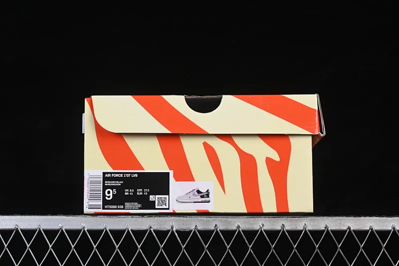 All categories Nk Air Force 1 Air Force series Nk Air Force 1 Low Air Force low-top Nike Air Force 1'07 Low Black and white national style Air Force 1 low-top casual sneakers HT5088-636